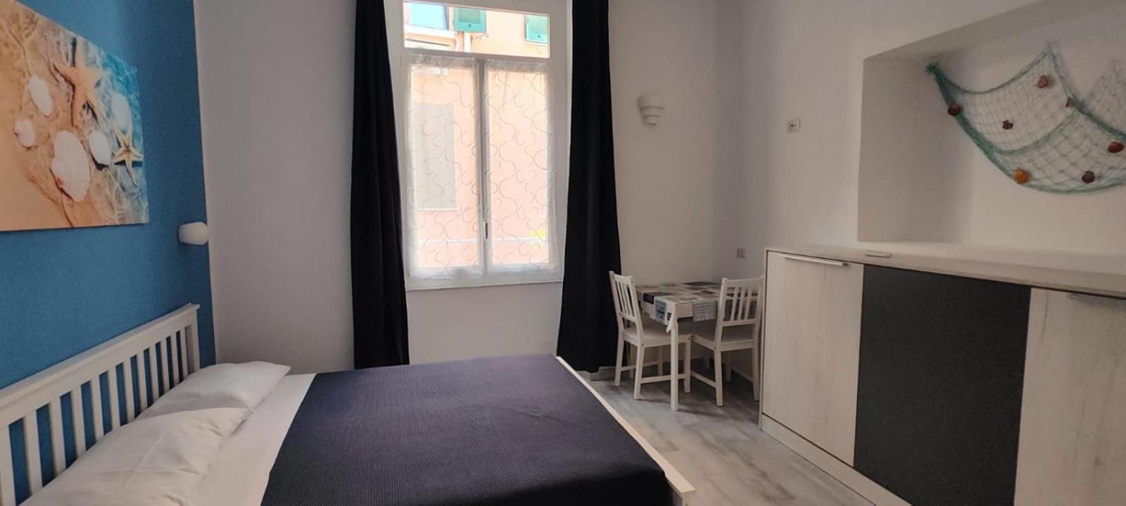 Le Quattro Stagioni Bed & Breakfast Genoa Bagian luar foto
